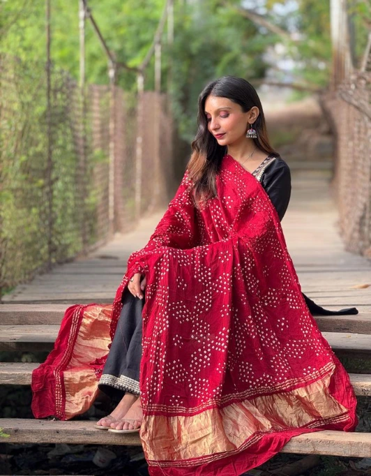 Bandhani Dupattas