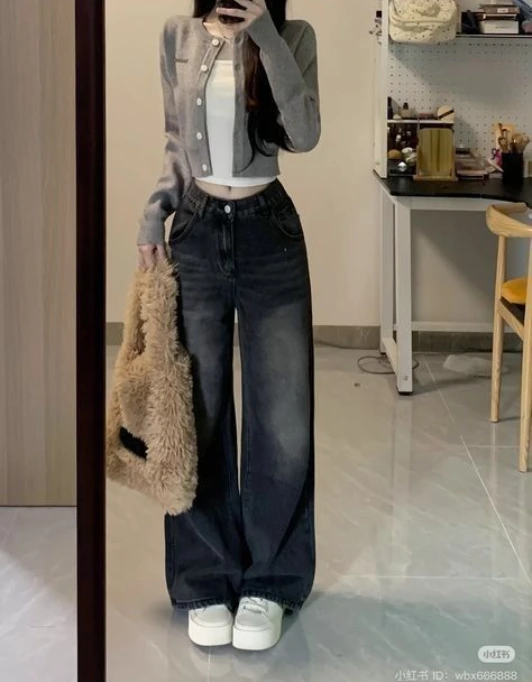 Crop Top with High-Waisted Cargo Pants